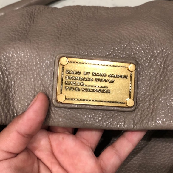 Marc by Marc Jacobs Taupe color shoulder bag - Picture 2 of 8